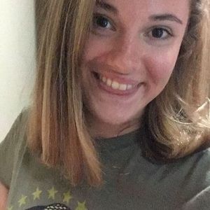 Meet your Posher, Mia